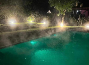 Casa con piscina privada climatizada e iluminada en exclusivo Golf Country Club Campo de Golf de 18 hoyos Piscina cubierta climatiza del club Canchas de futbol y tenis profesionales iluminadas Recreac